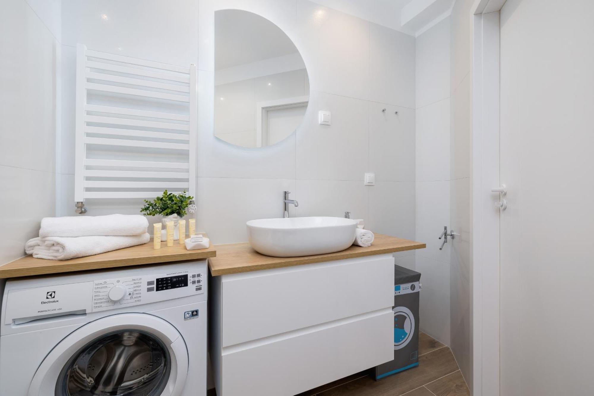 Appartamento Rodzinny Z 2 Sypialniami & Klimatyzacja By Renters *