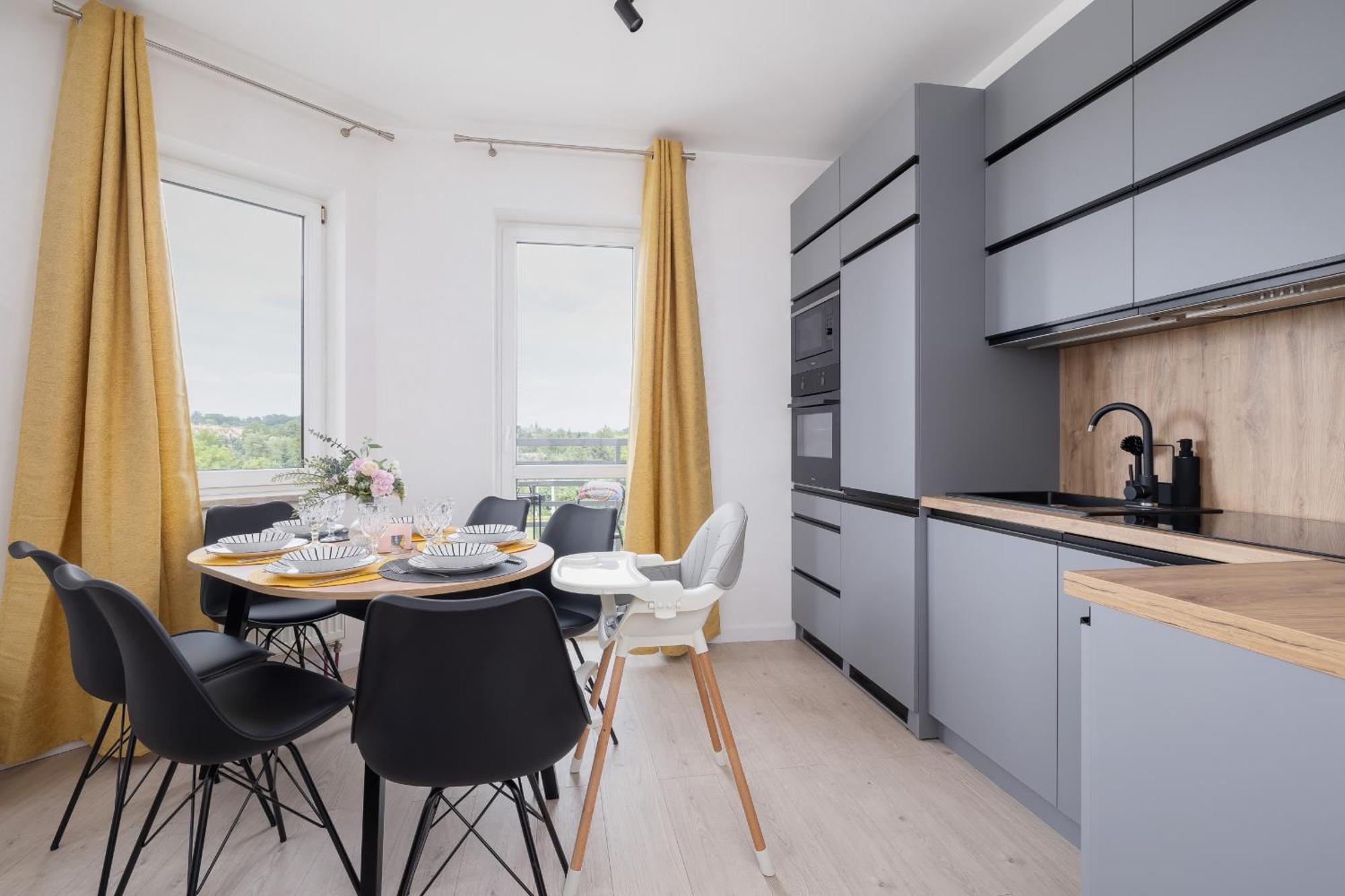 Appartamento Rodzinny Z 2 Sypialniami & Klimatyzacja By Renters