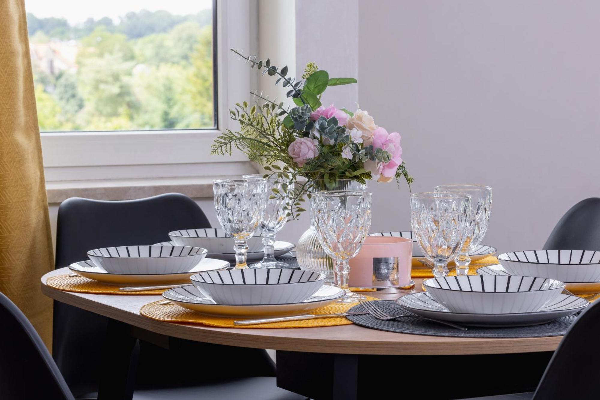Appartamento Rodzinny Z 2 Sypialniami & Klimatyzacja By Renters Cracovia